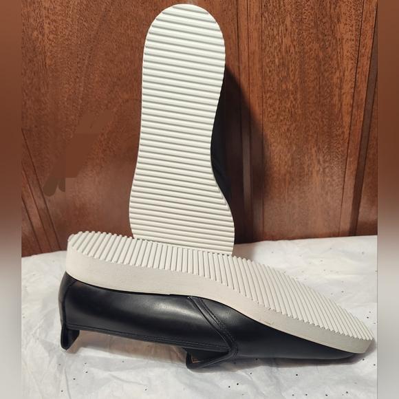 Everlane's "The Leather Street Shoe" - Picture 2 of 5